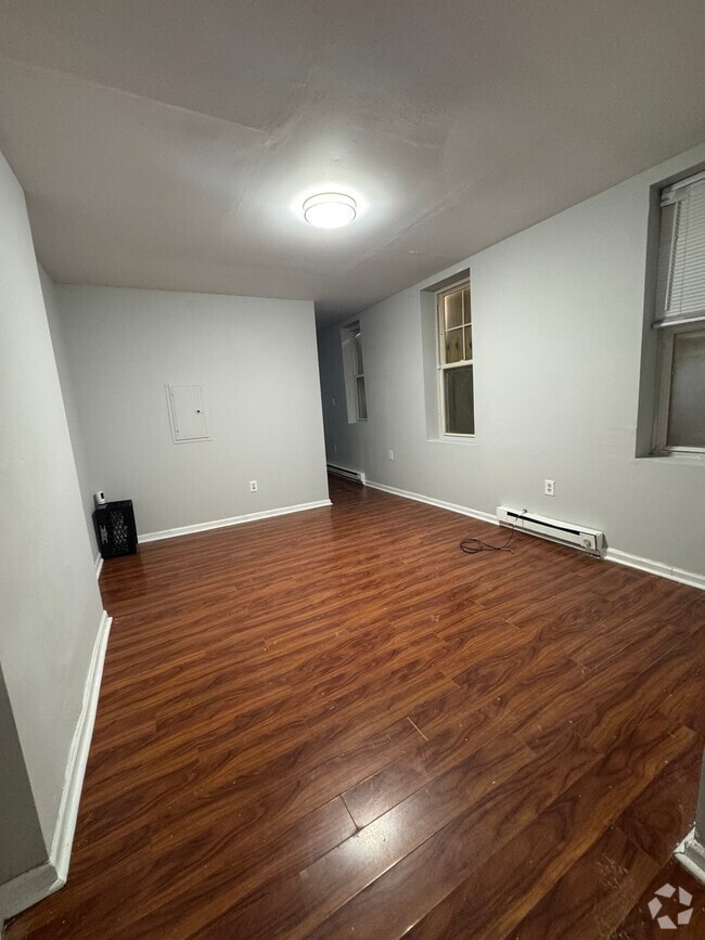 Building Photo - 2121 N 22nd St Rental