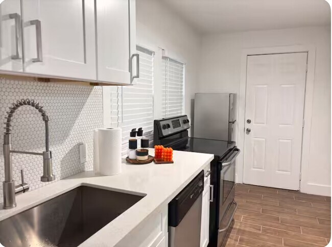 Photo - 7427 Avenue H Unidad 1