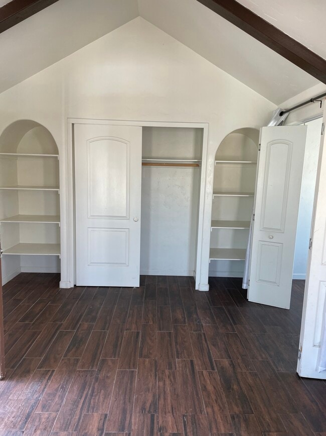 Building Photo - 206 Nieto Ave Unit B Rental