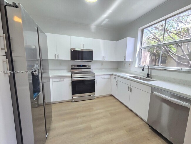 Photo - 129 Riverwalk Cir