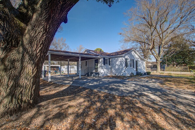 Photo - 2615 Warm Ave