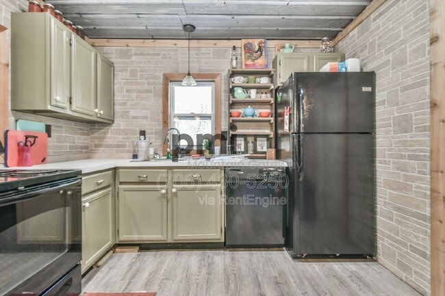 Photo - 43 Davis Gap Rd