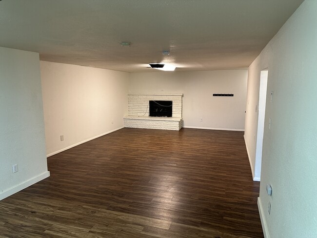 Photo - 212 N 4th St