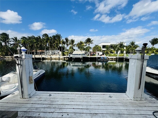 Building Photo - 1987 NE 123rd St