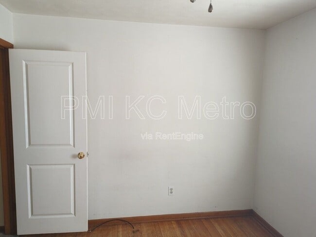 Photo - 526 E Walnut St