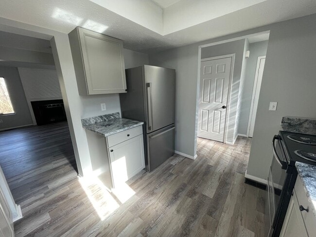 Photo - 2BD/1.5BA Townhome ~ Westerville Schools ~ 1 car garage ! Move In Now!