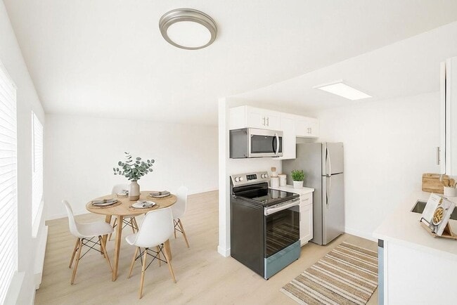 Photo - Meadowbrook Apartments