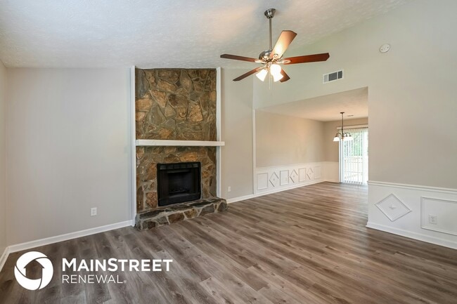 Photo - 2807 Cherokee Cove SW