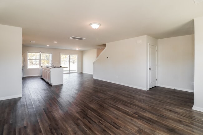 Photo - 132 Tondee Wy