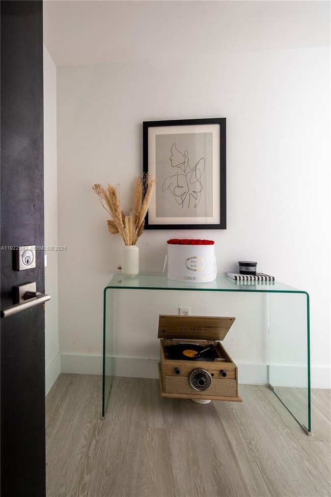 Photo - 121 NE 34th St Unit 2701