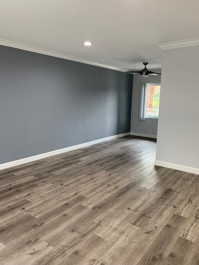 Photo - 1645 Amberwood Dr Unidad 27