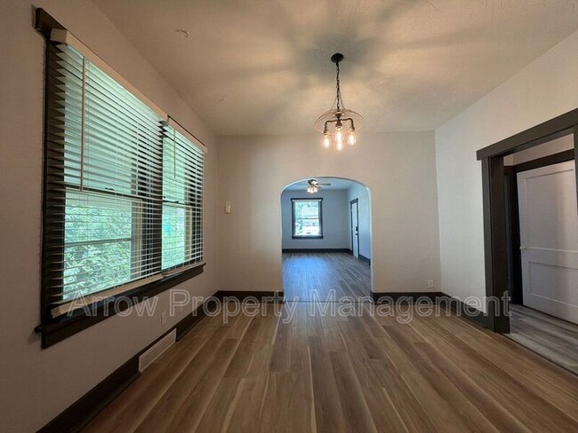 Photo - 845 S 29th St Unit 1