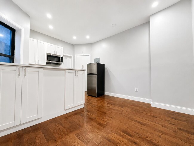 Photo - 1885 Amsterdam Ave Unit 3C