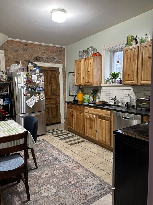 Photo - 421 W Lamme St Unit A