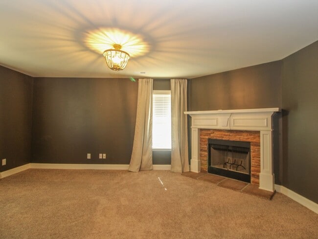 Photo - 4 Bedroom Home  in Athens City!