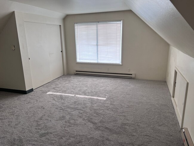 Photo - Charming Top-Floor Studio with Scenic Views at The Willows Unit 5