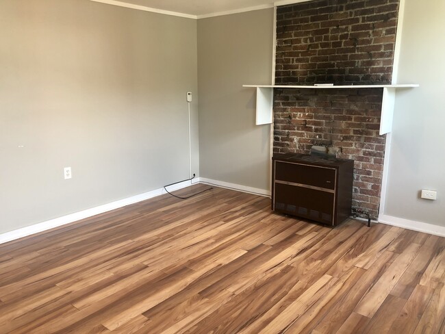 213 Apt 3 Living Room - 213-215 4th St Rental