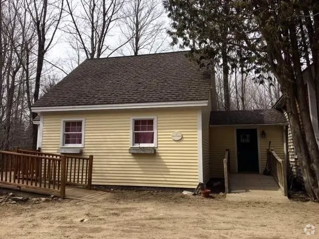 Building Photo - 738 N Line Rd Rental