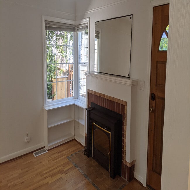 Photo - 1036 NE 102nd St