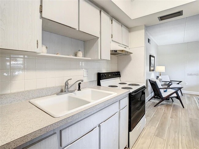 Photo - 841 Patricia Ave Unit 103