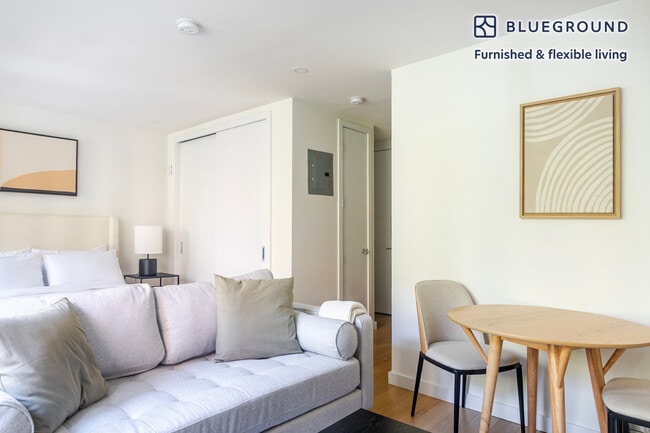 Photo - 227 E 59th St Unit FL3-ID1916