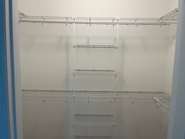 Photo - 5712 Grubb Rd