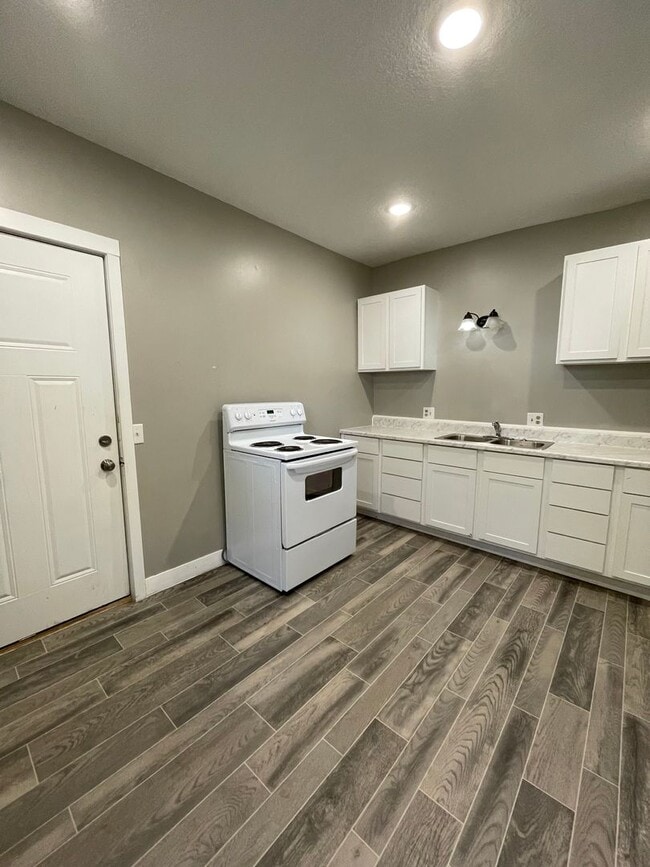 Photo - 816 Congress St Unidad Apt 2