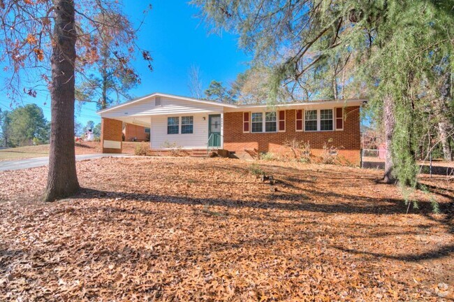 Building Photo - 2301 Mura Dr Rental