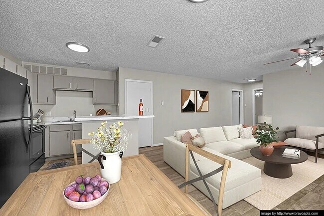 Photo - 2108 Calais Way Unidad 175