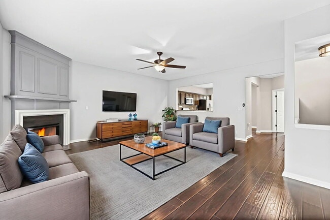 Photo - 5149 Manerdale Dr SE