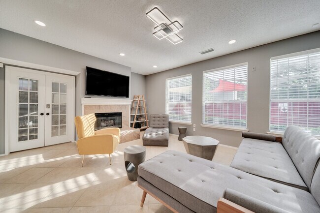 Photo - 4501 Westbriar Ln Unit ID1056387P