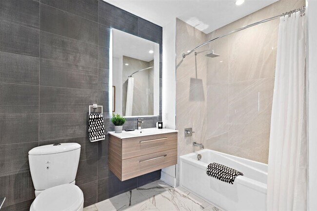 Photo - 6025 JFK Blvd E Unit 606