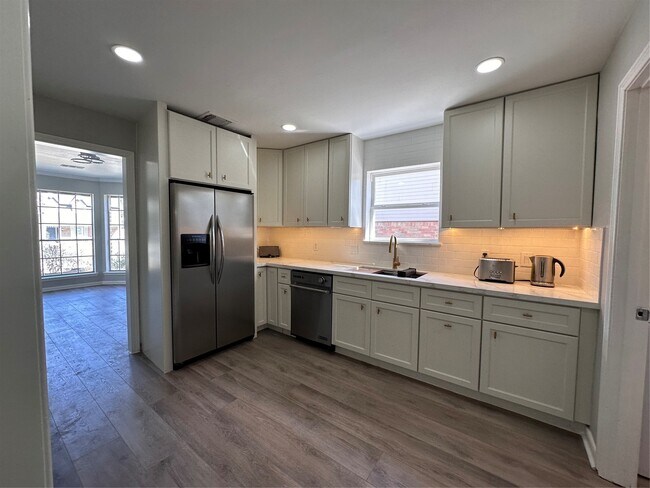 Photo - 17707 Moss Point Dr