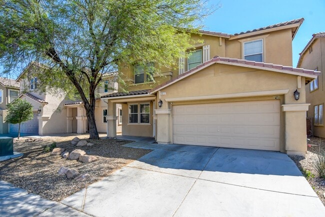 Building Photo - 4 Bed 3 Bath With Huge Loft