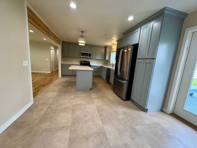 Photo - Remodeled Single-Story West Bandon Home Near Old Town & Beach Access