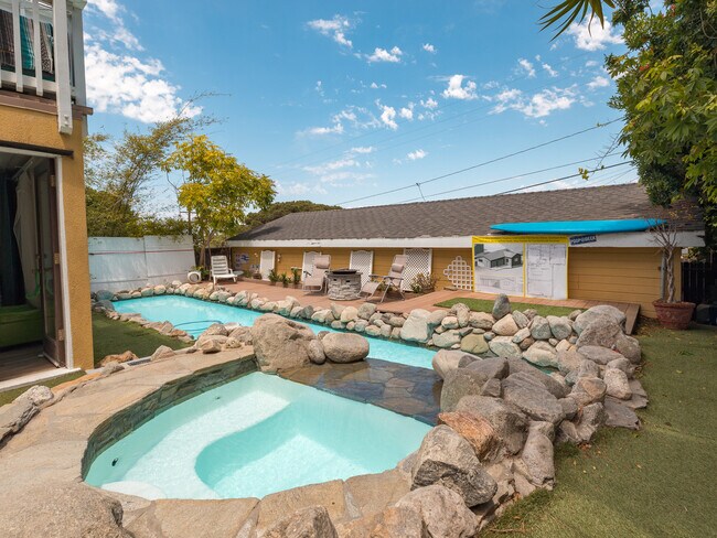 Photo - 416 Virginia St