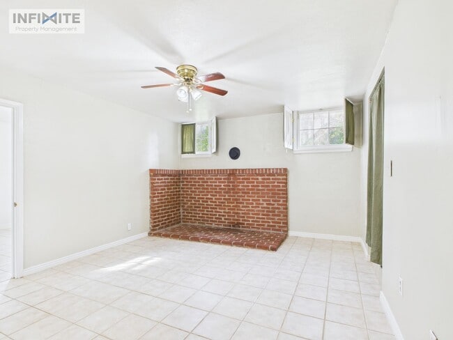 Photo - One Bedroom Apartment in the Heart of Down...