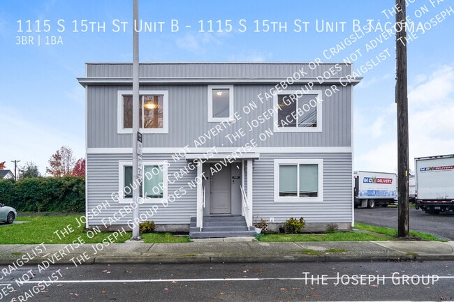Building Photo - 1115 S 15th St Unit 1115 S 15th St  B Tacoma