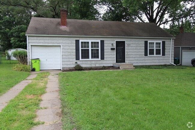 Building Photo - 1/2 Off Your August 2025 Rent On This 2 Be... Rental