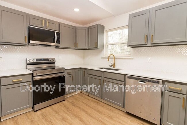 Photo - 2310 Cushman St