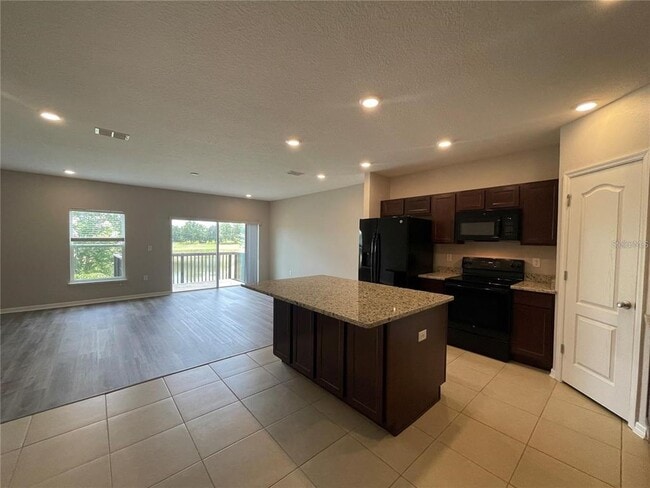 3827 Strafford Pl