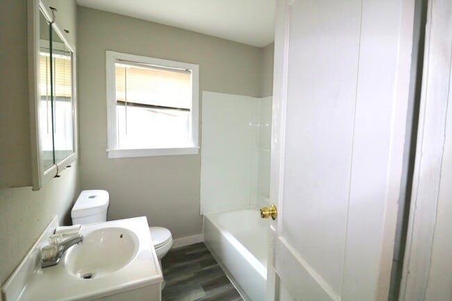 Photo - 3102 Brackenridge St