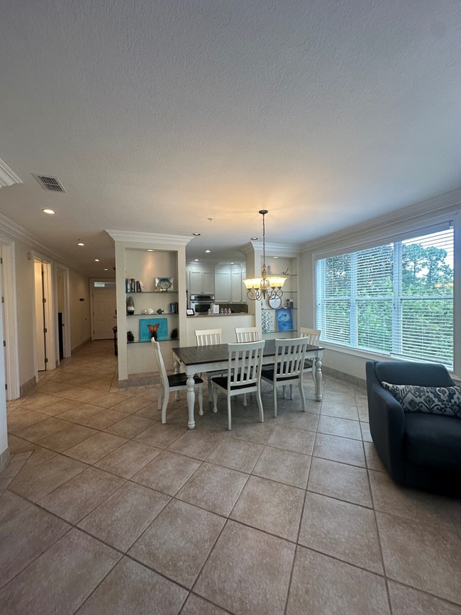 Photo - 211 Eagles Way Unit 211
