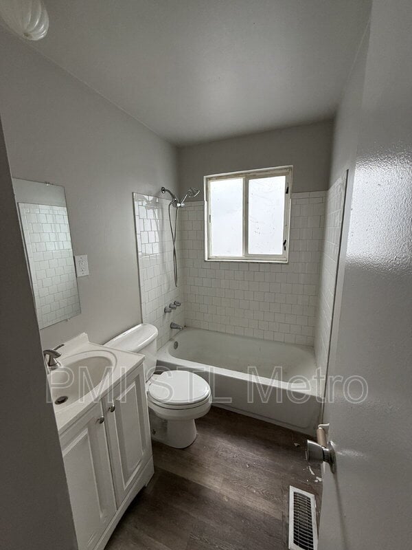 Photo - 10435 Castle Dr