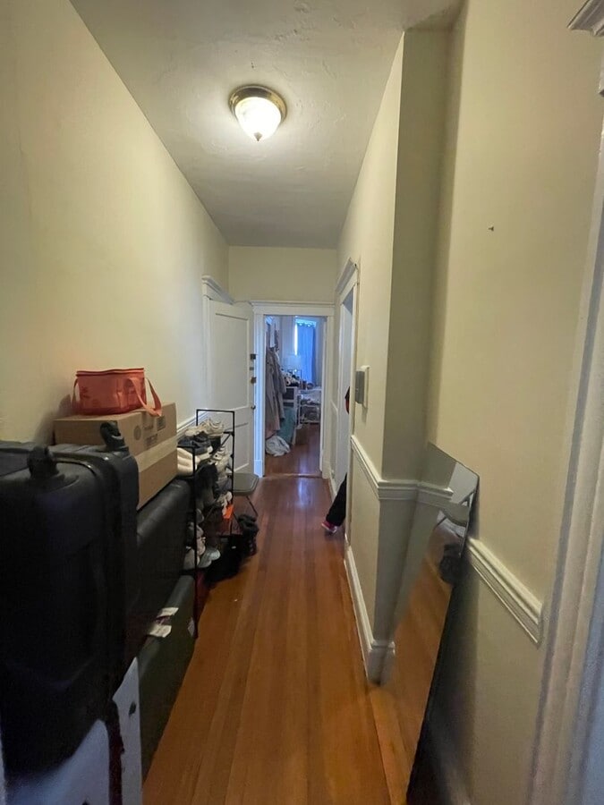 Photo - No Fee  Split style 2 bed Ht HW Inc Laundry No Fee Students ok 9.1