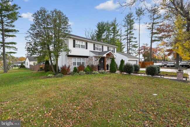 Photo - 335 Connecticut Ave