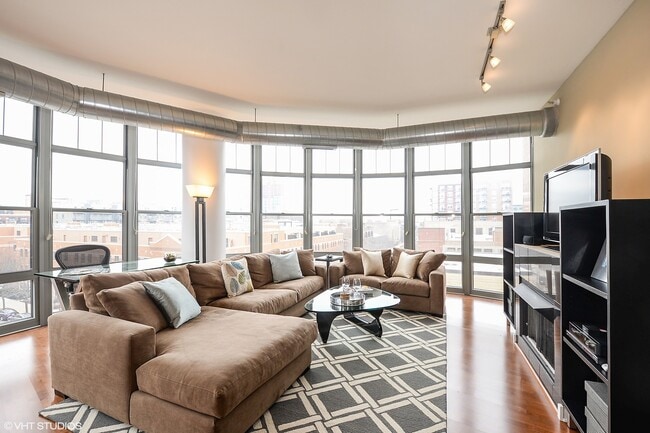 Photo - 1200 W Monroe St Unit 508