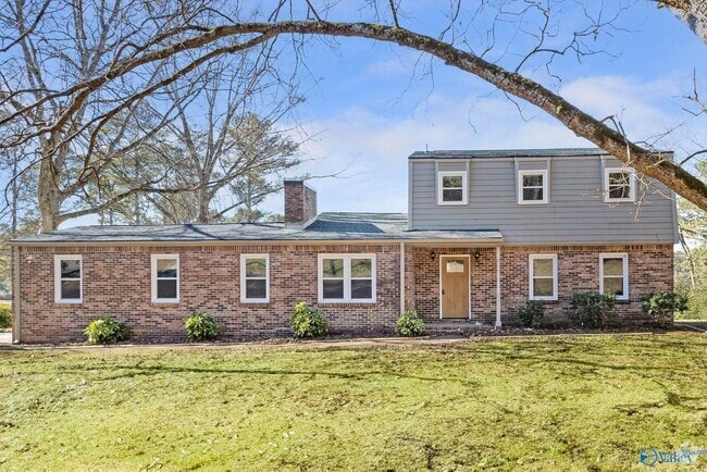 Building Photo - 4307 Indian Hills Rd SE Rental