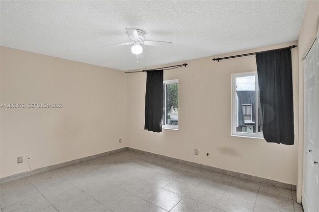 Photo - 5555 Ludlam Rd