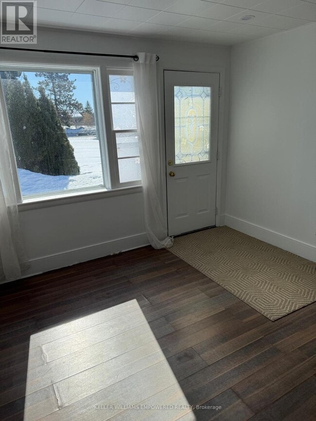 Photo - 328 Little Ave